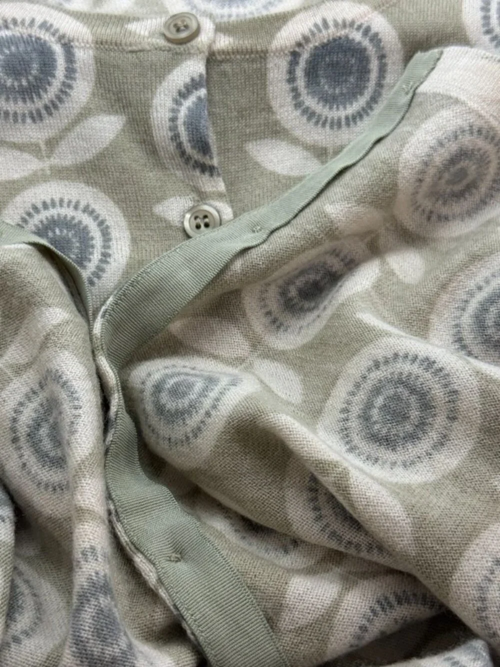 Garnet Hill Women's 100% Merino Wool Cardigan Sweater Sage Gray Floral Size L